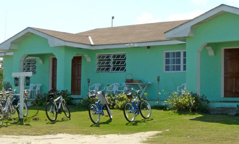 Chesters Highway Bonefish Lodge and Inn - Acklins