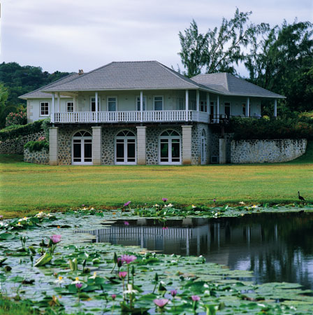 Cotton _House_spa_Pond