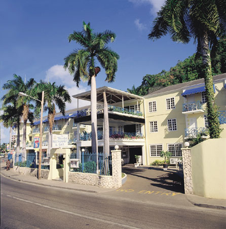 Doctors Cave Beach Hotel