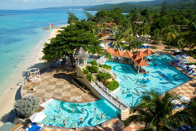 Jewel Aerial dunns river Pool Volleyball Game_3618