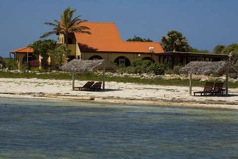 KonTiki_ Beachclub _& Lac Apartments